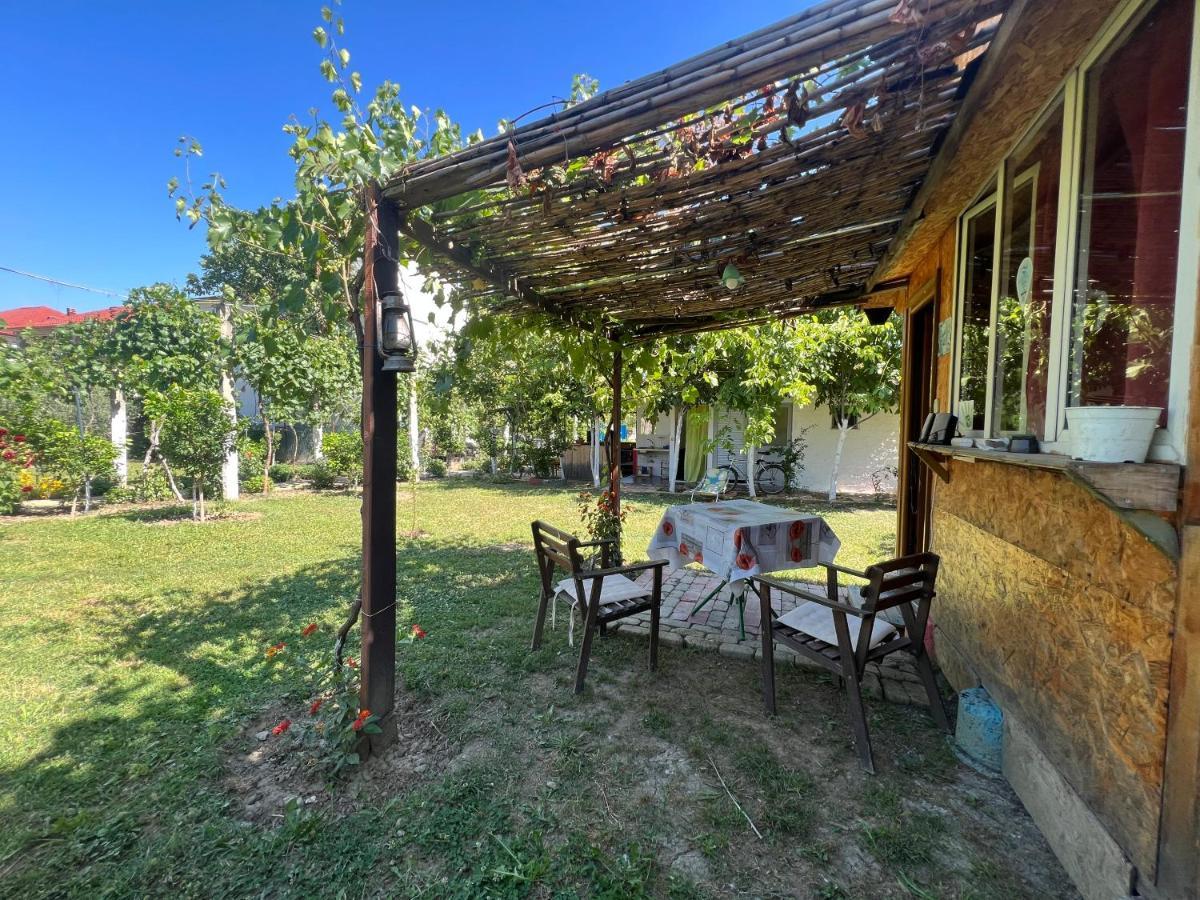 Elbasan Backpacker Hostel Bagian luar foto