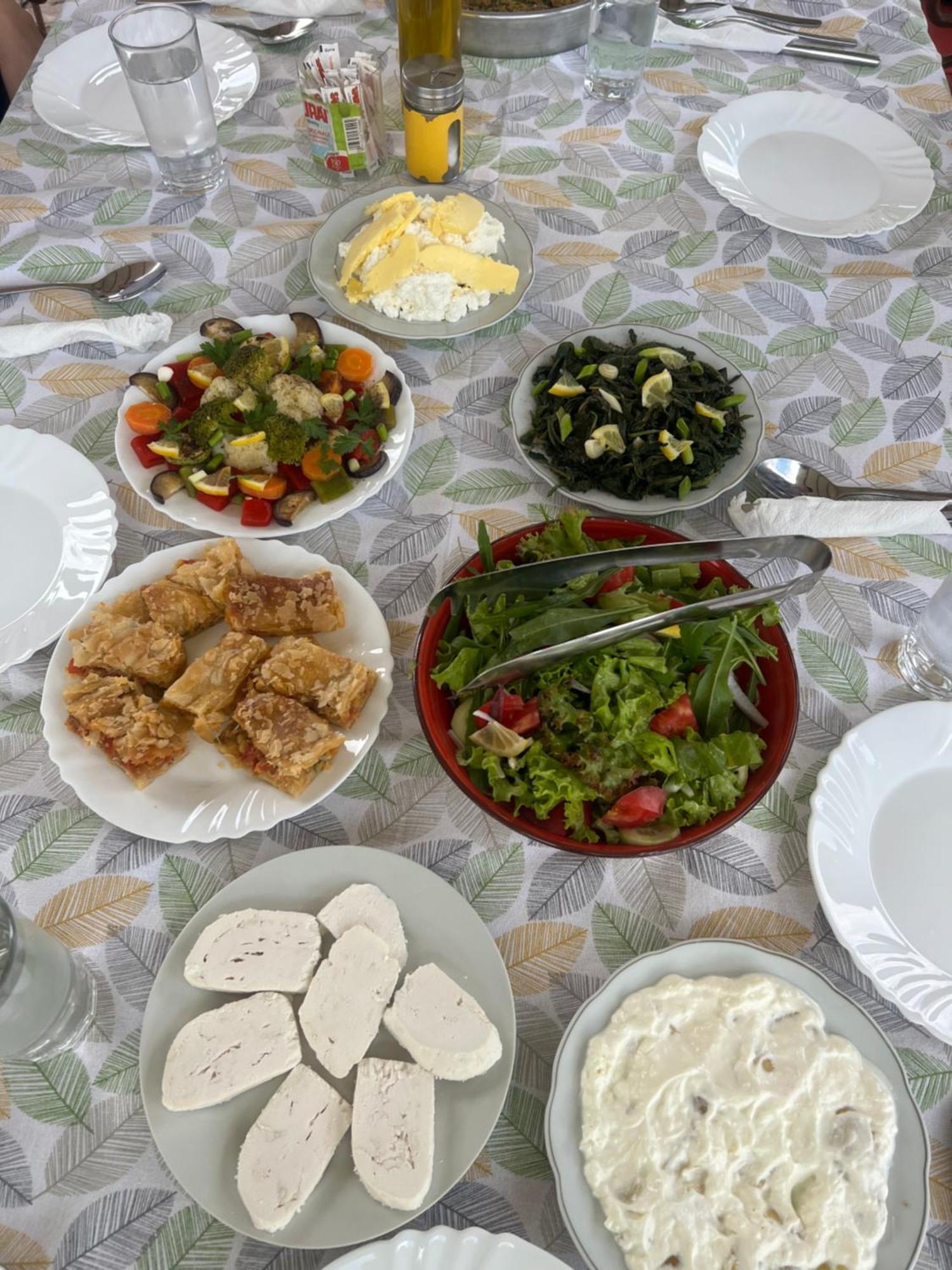 Elbasan Backpacker Hostel Bagian luar foto