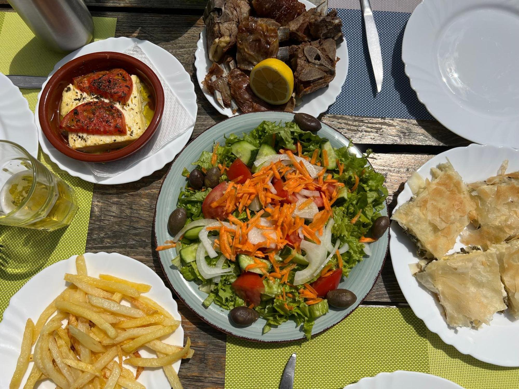 Elbasan Backpacker Hostel Bagian luar foto