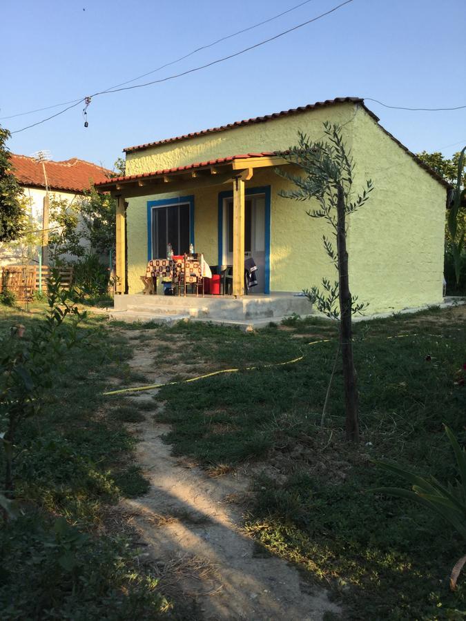 Elbasan Backpacker Hostel Bagian luar foto
