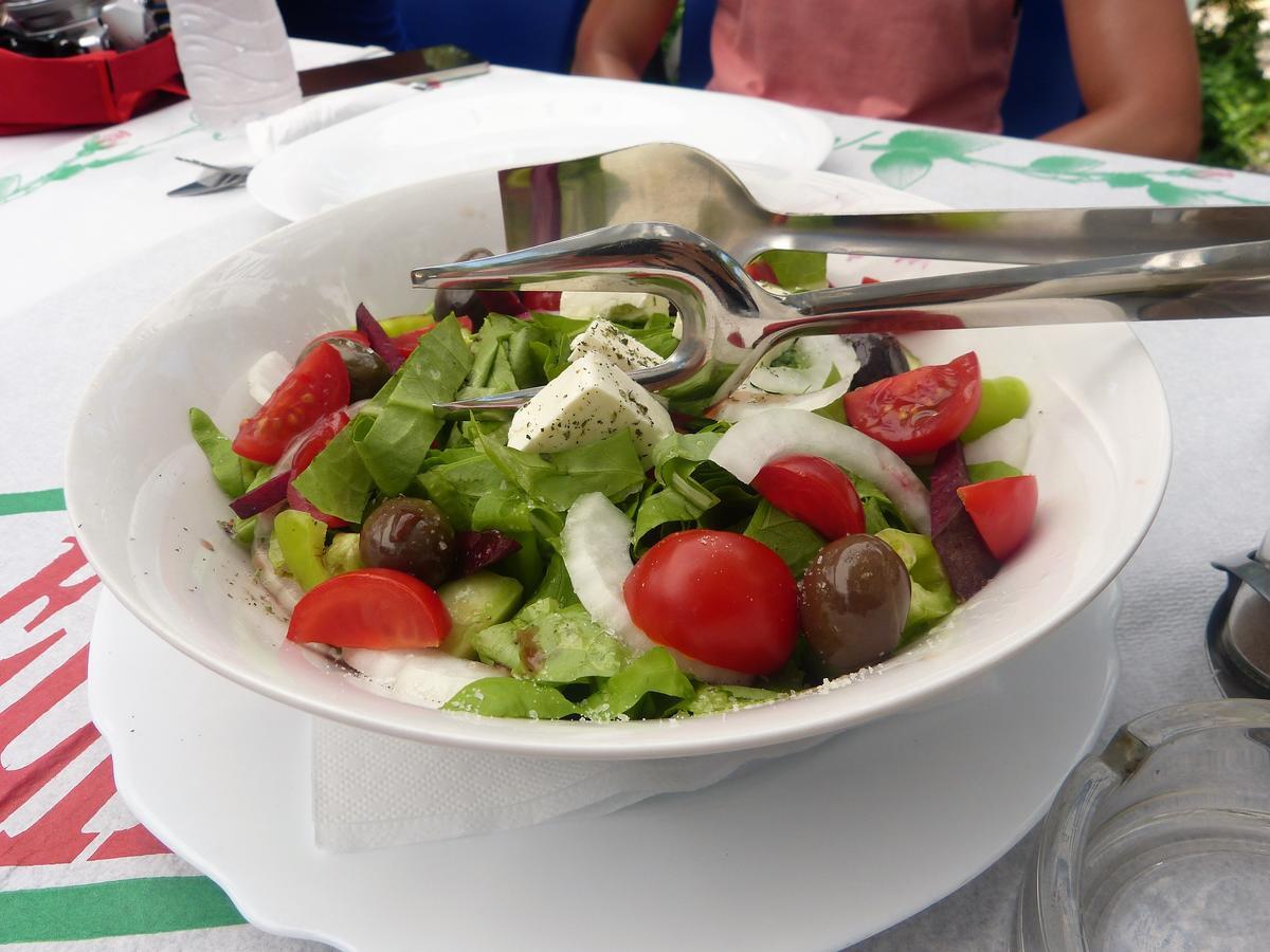 Elbasan Backpacker Hostel Bagian luar foto