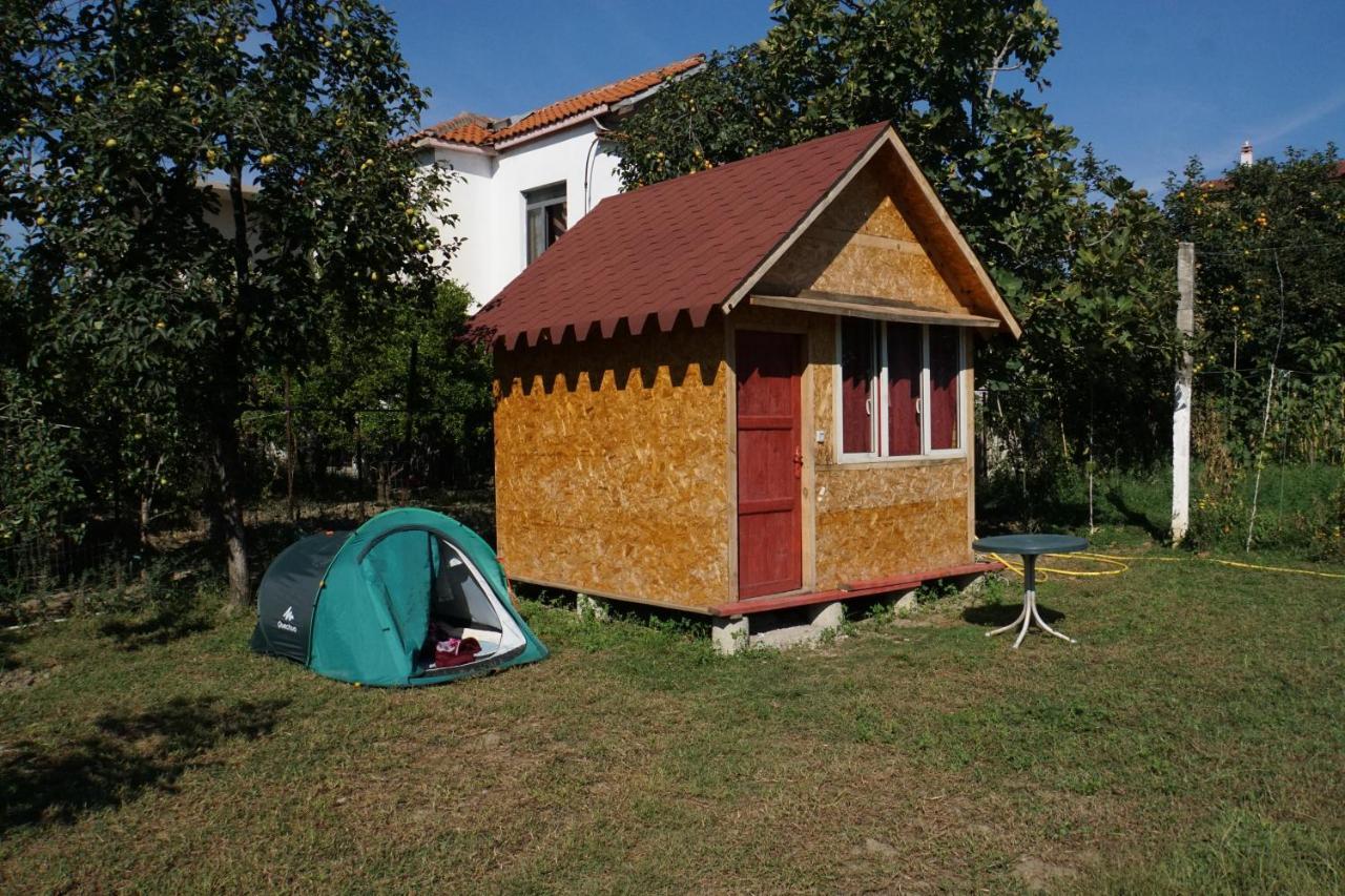 Elbasan Backpacker Hostel Bagian luar foto