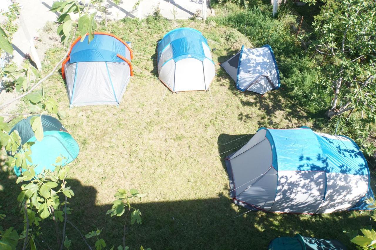 Elbasan Backpacker Hostel Bagian luar foto